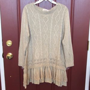 Sweater tunic with lace trim. NWT Size XL